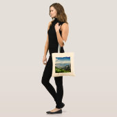 Uitzicht van zee uit bergen tote bag (Voorkant (model))