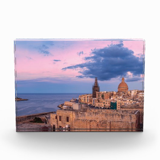 Uitzicht van zonnepanelen boven Valletta Fotoblokken (Voorkant)