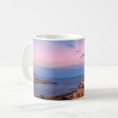 Uitzicht van zonnepanelen boven Valletta Koffiemok (Voorkant links)