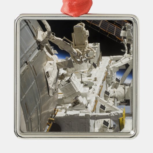 Uitzicht voor het sluiten van onderdelen metalen ornament (Voorkant)