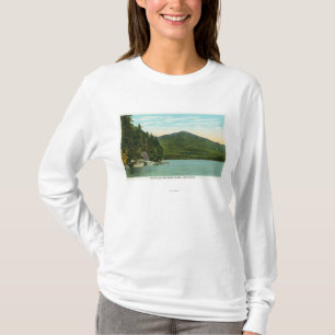 Uitzicht Whiteface Mountain van Moose Island T-shirt