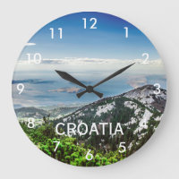 Uitzicht zee uit bergen in Kroatië