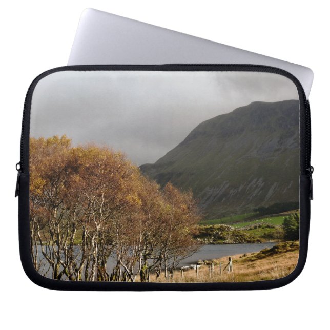 UITZICHTEN VAN WALES LAPTOP SLEEVE (Voorkant)