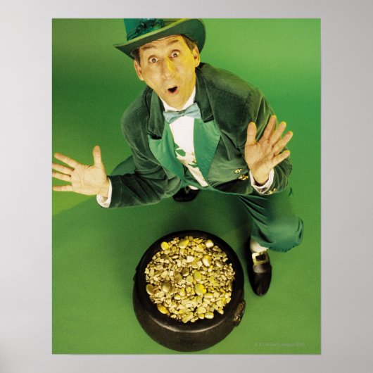 Uitzonderlijke leprechaun met pot goud poster (Voorkant)
