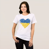 Ukraine is in my heart. Ukrainian flag. Support. Tri-Blend Shirt (Voorkant volledig)