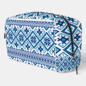 Ukrainian traditional vushuvanka folk art pattern toilettasje (Rechterhoek)