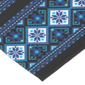 Ukrainian traditional vushuvanka folk pattern blue korte tafelloper (Hoek)