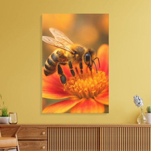 Ultra Macro Honeybee Close Up Photorealistic Canvas Afdruk (Insitu (Woonkamer))