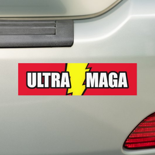 ULTRA MAGA BUMPERSTICKER (Op auto)