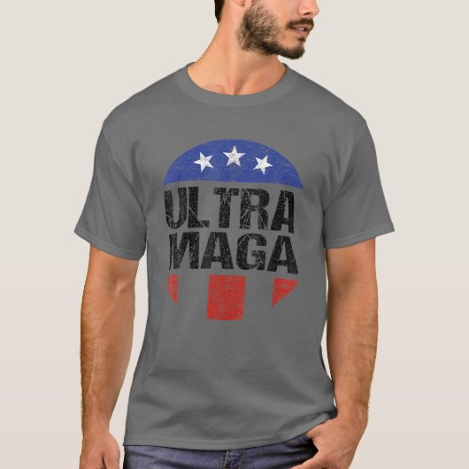 Ultra Maga Funny American Flag Lover T-shirt (Voorkant)