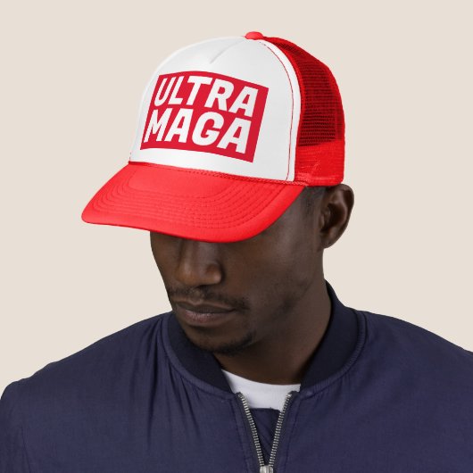 ULTRA MAGA TRUMP PETTEN (In situ)