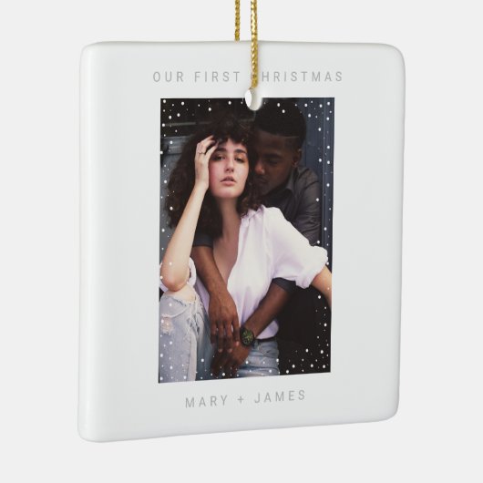 Ultra minimalistische moderne vrolijke en getrouwd keramisch ornament (Rechts)