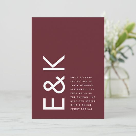 Ultra Modern Bold Big Monogram Burgundy Maroon Kaart (Staand voorkant)