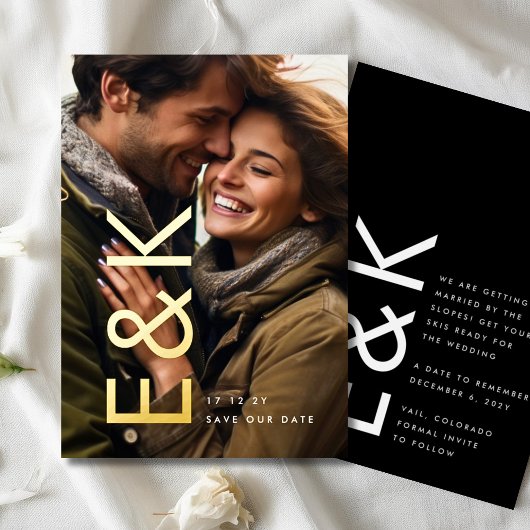 Ultra Modern Gold Photo Monogram bewaart onze datu Folie Uitnodiging