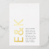Ultra Modern Monogram Fun Wedding REAL GOLD Folie Uitnodiging (Voorkant)