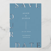 Ultra Modern Monogram Sla de datum op Folie Uitnodiging (Voorkant)