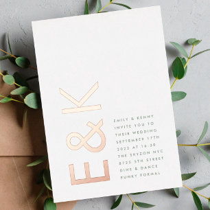 Ultra Modern Sage Green Monogram Weddenschap ROOS Folie Uitnodiging