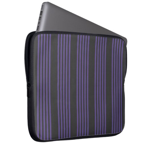 Ultra violet en houtskool met vijf strips laptop sleeve (Voorkant Rechts)