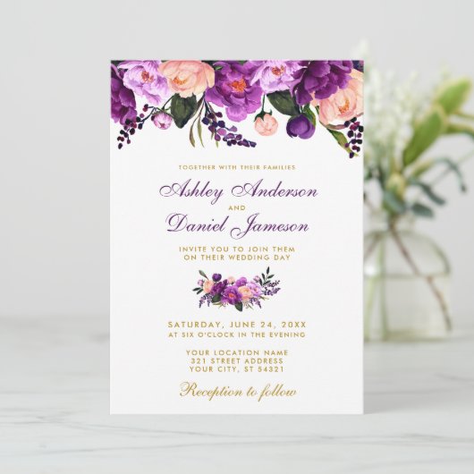 Ultra Violet Paarse Floral Gold Wedding Invite P Kaart (Staand voorkant)