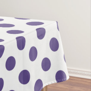 Ultra-violet polka-punten op wit tafelkleed