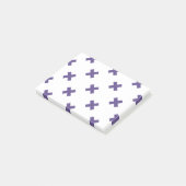 Ultra-violetkruisstiften op wit post-it® notes (Schuin)