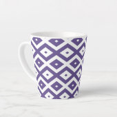 Ultraviolet en wit diamantpatroon latte mok (Linkerhoek)