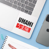 UMAMI う ま 味 STICKER (Laptop met iPhone)