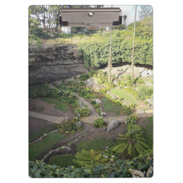 Umpherston Sinkhole Hidden Sanctuary Klembord