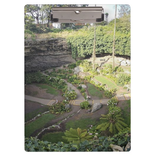 Umpherston Sinkhole Hidden Sanctuary Klembord (Voorkant)