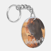 Unbothered Golden Hour Dog – Premium Minimalist  Sleutelhanger (Voorkant Links)