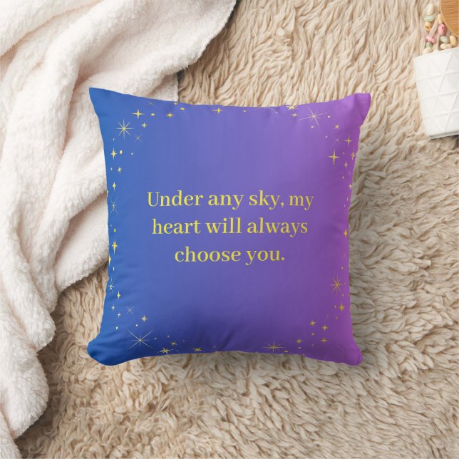 Under Any Sky Celestial Love Quote Throw Pillow |  Kussen (Deken)