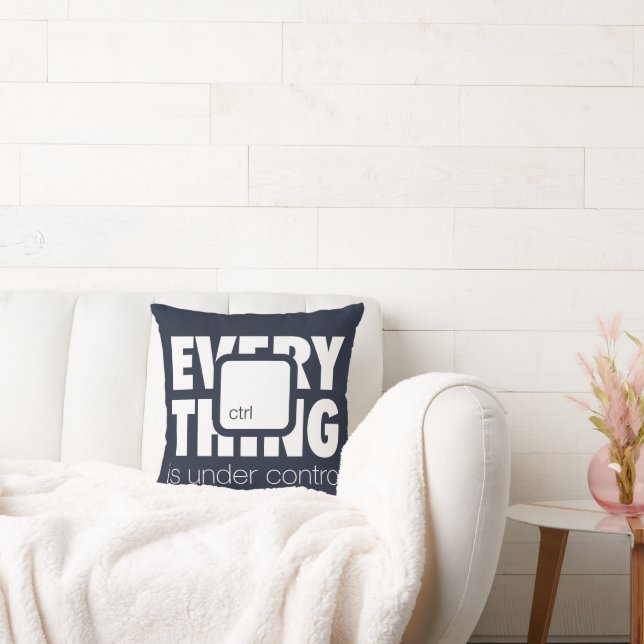 Under ctrl kussen (Bank)