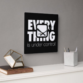 Under ctrl vierkante klok