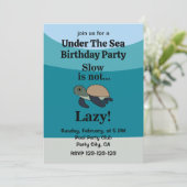 Under The Sea Turtle Funny Birthday Party Kaart (Staand voorkant)