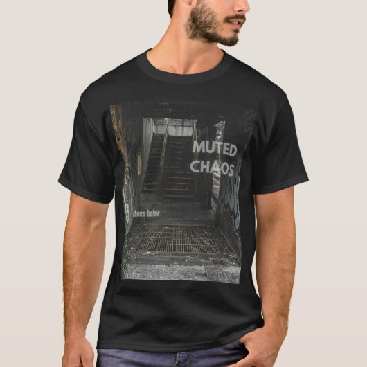 Underground Chaos Streetwear Unisex T-shirt  (Voorkant)