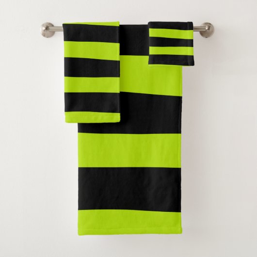 Uneven Stripes - Lime Green en Black Bad Handdoek (Insitu)