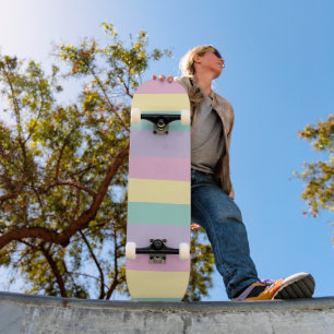Uneven Stripes-pasta roze, geel, Paars en groen Persoonlijk Skateboard