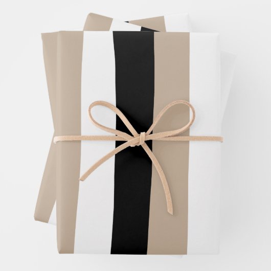 Uneven Stripes - Taupe, Black en White Inpakpapier Vel (In situ)