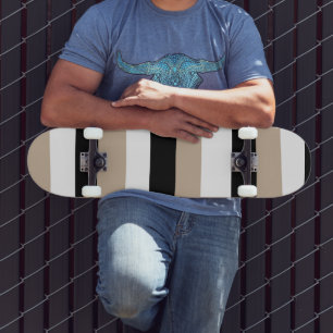 Uneven Stripes - Taupe, Black en White Persoonlijk Skateboard
