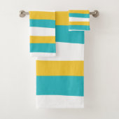 Uneven Stripes - Turquoise en Yellow Bad Handdoek (Insitu)