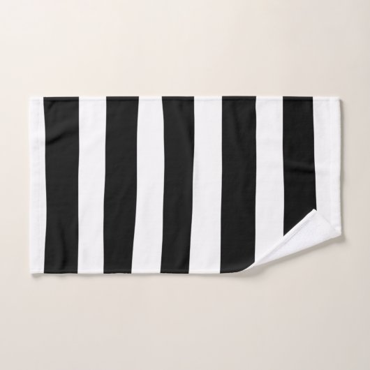 Uneven Stripes - zwart en wit Bad Handdoek (Handdoek)