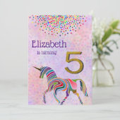 Unicorn 5e verjaardag uitnodiging glitter confetti (Staand voorkant)