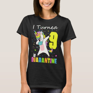 Unicorn 9th Birthday Ik heb 9 in Quarantine verand T-shirt