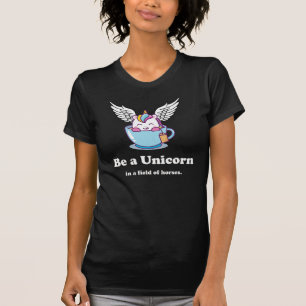 Unicorn bij veldpaarden t-shirt