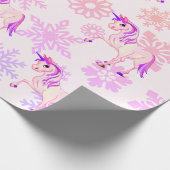 Unicorn Cute Girl Whimsical Pink Snowflakes Cadeaupapier (Hoek)