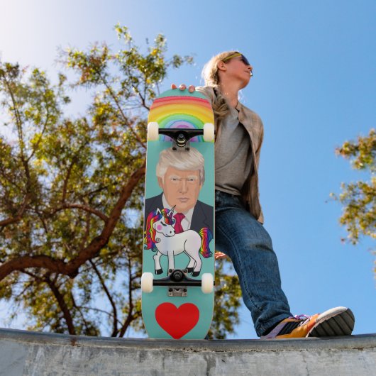 UNICORN DONALD TRUMP RAINBOW SKATEBOARD DECK (Buiten 1)