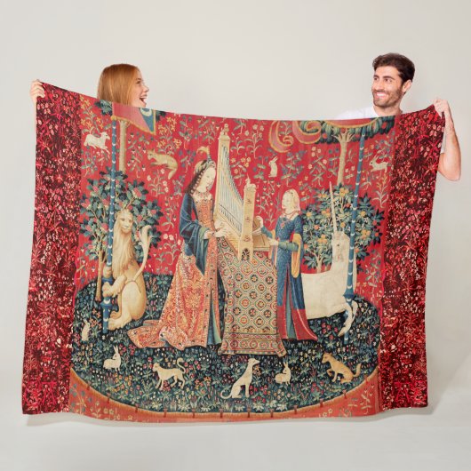 UNICORN EN LADY DIE ORGAN SPELEN MET DIEREN FLEECE DEKEN (In situ)