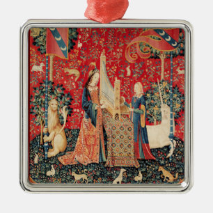 UNICORN EN LADY PLAYING ORGAN Red Green Floral Metalen Ornament