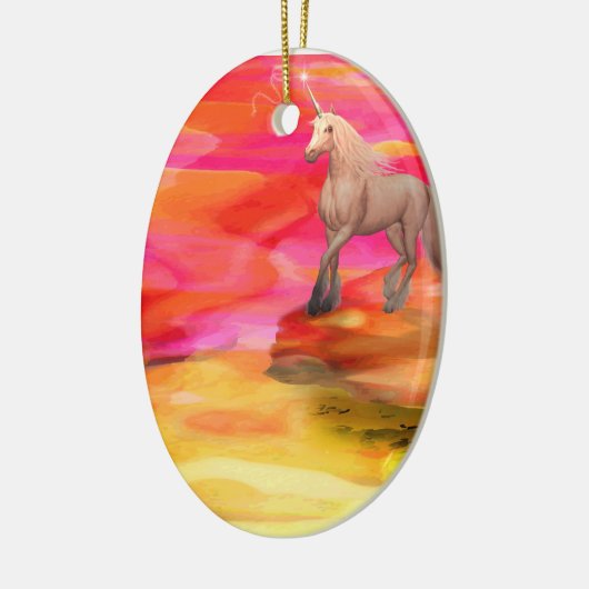 Unicorn in de gekleurde woestijn keramisch ornament (Links)