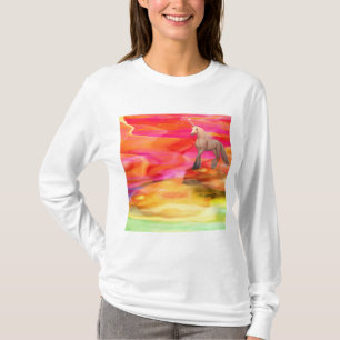 Unicorn in de gekleurde woestijn t-shirt